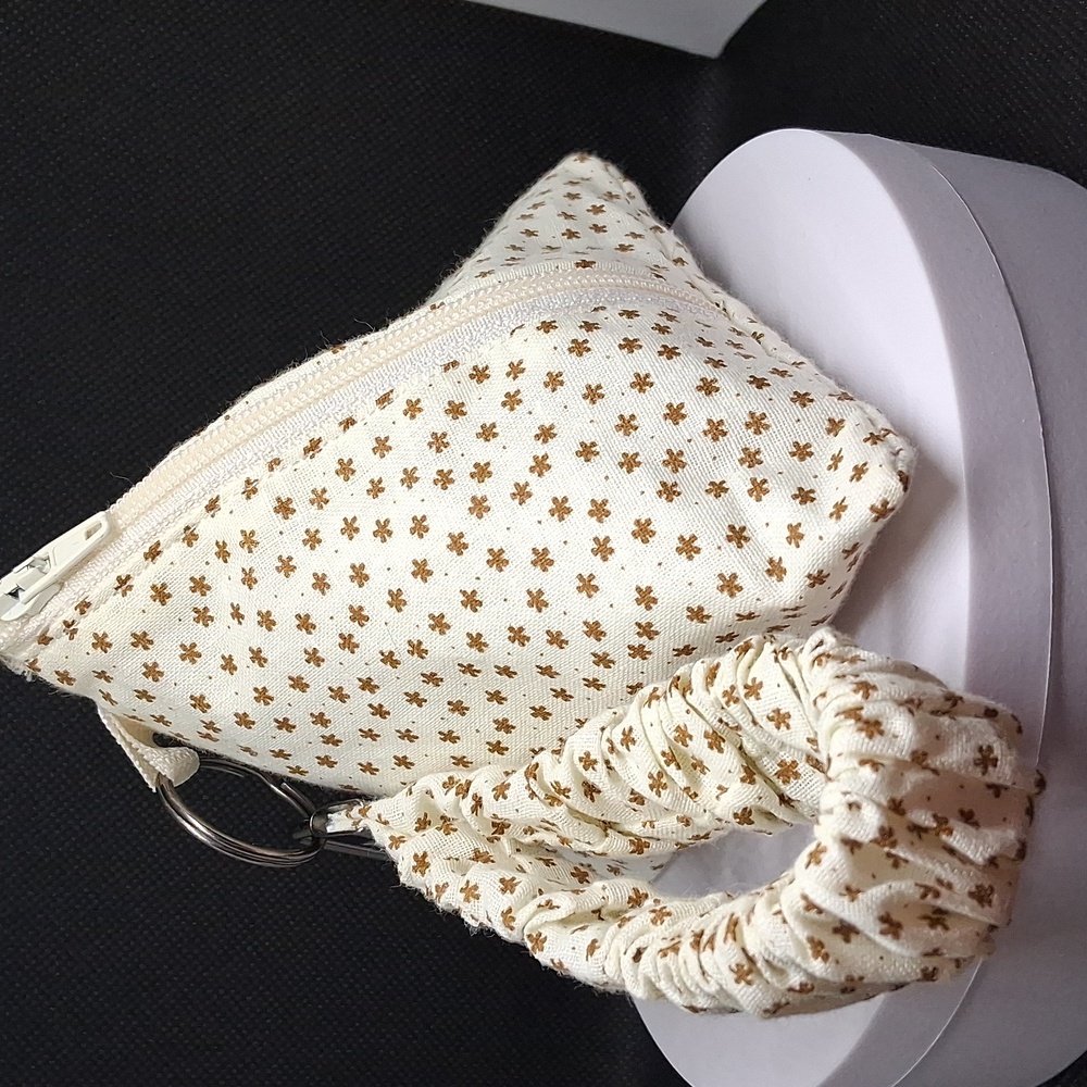 Handmade Coin Purse - Picture 2 of 2
